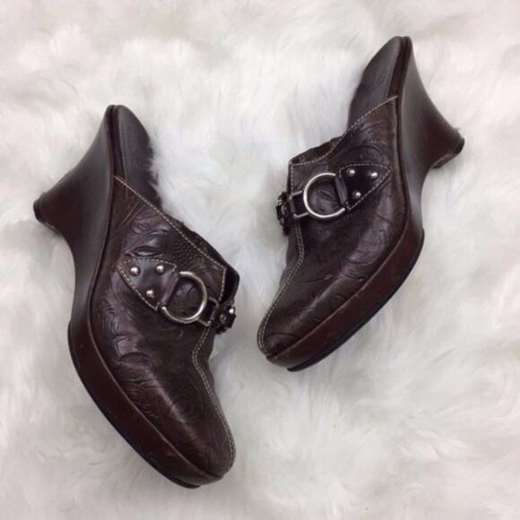 Cole Haan 8 Womens Brown Leather Embossed Western Slip-on Clogs - Picture 1 of 8